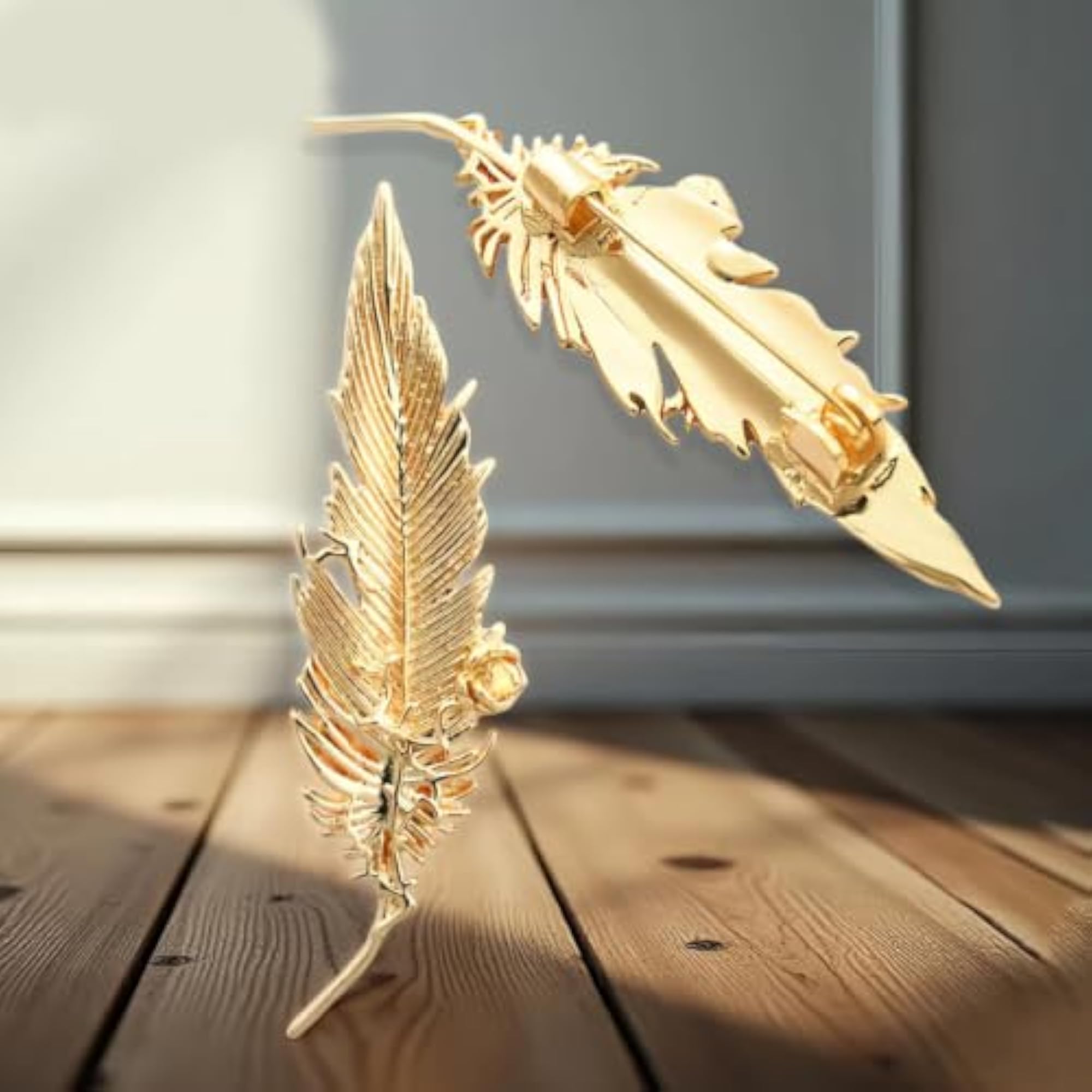 Elegant Feather Brooch for Men, Royal Collection
