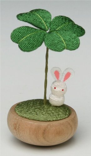 リュウコドウ ゆらゆらクローバー うさぎ 置物 幅4×奥行4×高さ6.5cm 40-361I