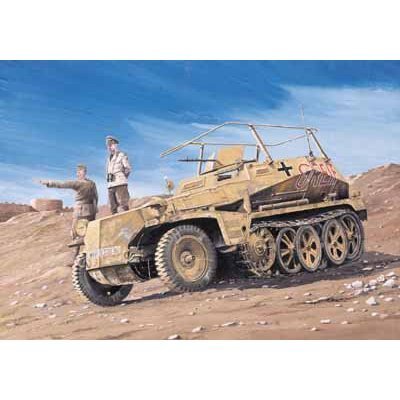 Amazon | プラッツ DR6125 1/35 WW.II ドイツ軍 Sd.Kfz.250/3 無線指揮