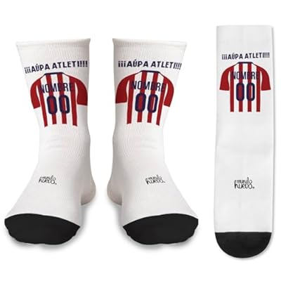 Par de Calcetines + 1 calcetín de regalo por el quese pierde en la lavadora | Camiseta Atletico | Personalizado con nombre y numero | Tacto algodón | Talla única | Haz un regalo único y divertido | Ya disponible en tu tienda friki favorita! En mundofriki.es!