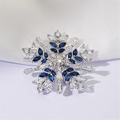 Broche flocon de neige bleue pour veste et pull de Noël