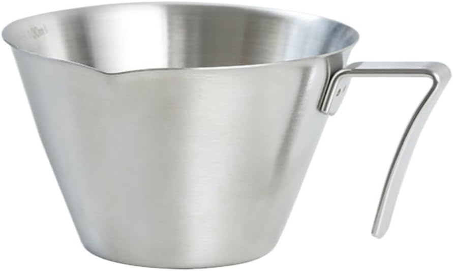 ミルクピッチャー コーヒーを淹れるための目盛り付きラテマグ カフェラテアート(Silver) WPMシャープスパウトミルクピッチャーをバリスタがレビュー！