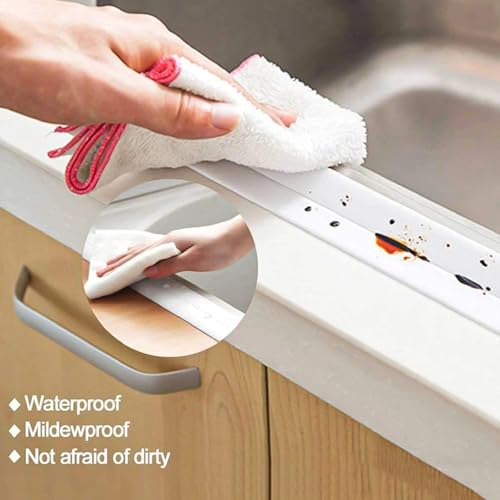 Tiiyee Selbstklebende Dichtband, PVC Wasserdicht Dichtungsband Schimmelresistentes Klebeband Weichsockelleiste Abdichtband Für Badewanne Arbeitsflächen WC Spülbecken Küche Wandecke(38mm*3.2M Weiß)