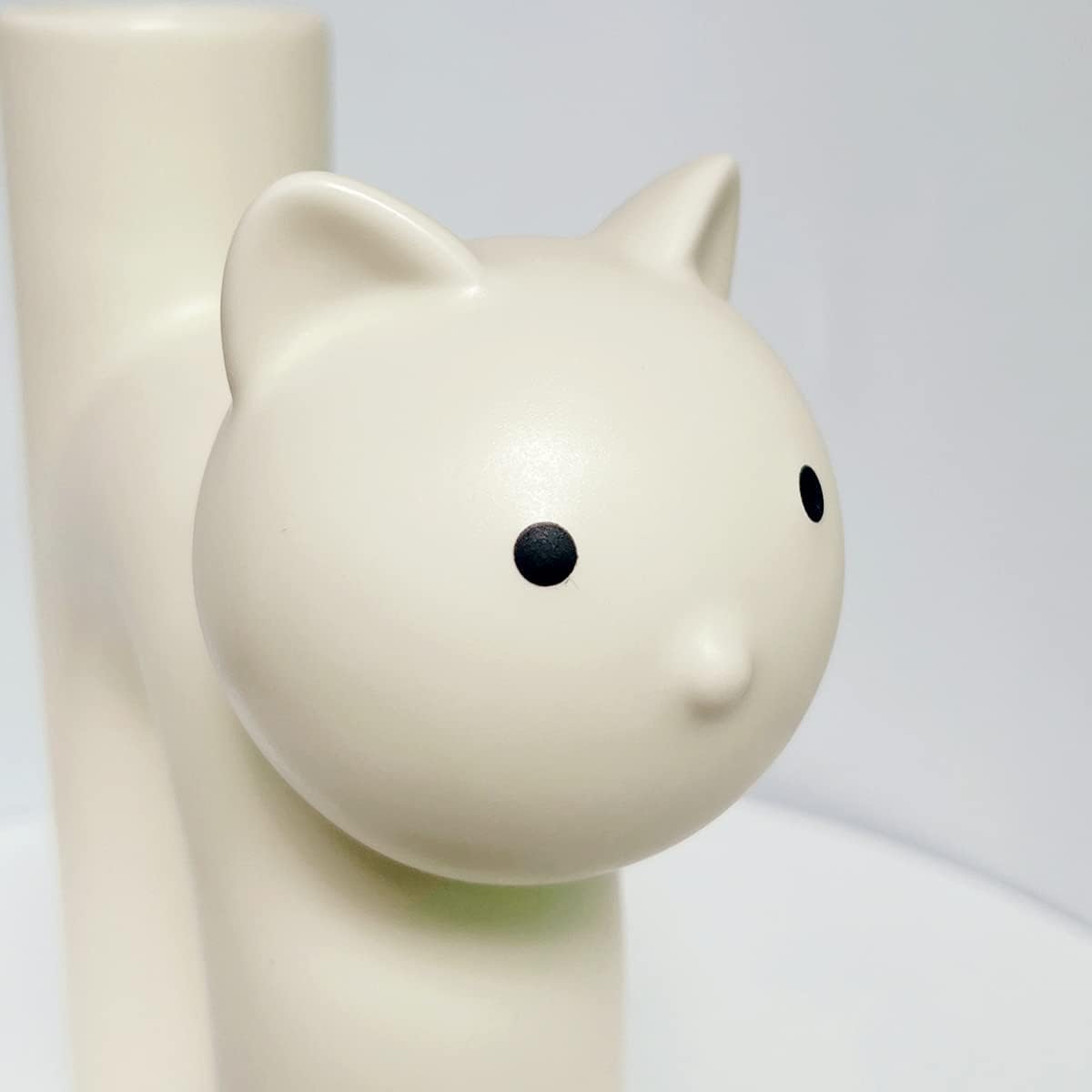GeLive Cream White Cat Shaped Ceramic Vase, Minimalist Cute Kitty Flower Vase for Home Decor, Modern Boho Decorative Vase for Living Room, Bedroom, Office, Ideal Gift for Cat Lovers
