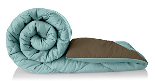 Image of Amazon Brand - Solimo Microfibre Reversible Comforter, Double (Sky Blue & Taupe Grey, 200 GSM) Paisley Preen 144 TC Double Bedsheet with 2 Pillow Covers, Green and Orange