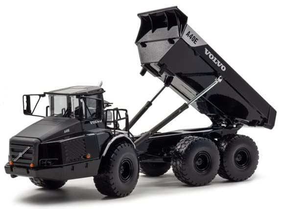 Tombereau Volvo A40E édition Black pour sublimer la décoration d'un bureau de passionné