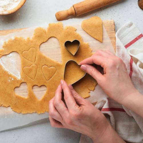 12Pcs Mini Cookie Cutters Shapes Set, Heart Round Flower Star Cookie Cutters, Stainless Steel Biscuit Cutter Tiny Fruit Vegetable Cutter