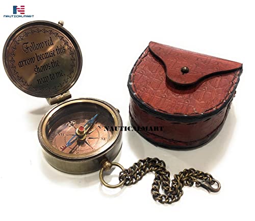 Brújula de latón grabada con funda de cuero miniatura 4