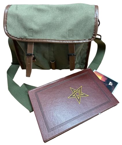 Ideale per cosplay, collezionisti e fan: questo raro abbinamento dà vita a un classico di culto; usalo per costumi da convention, esposizioni esoteriche o semplicemente come pezzo di conversazione nella tua biblioteca di casa.