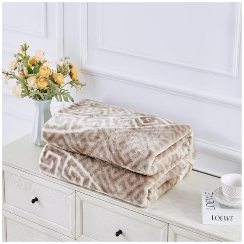GC GAVENO CAVAILIA Sherpa Fleece Blanket (200x240 cm) - Greek Pattern Bed Throw King Size - Fluffy Throws For Bed, Sofas, Armchair - Thermal, Cosy Large Blankets and Throws Washable - Mink - Cosy Home Interiors GC GAVENO CAVAILIA Sherpa Fleece Blanket (200x240 cm) - Greek Pattern Bed Throw King Size - Fluffy Throws For Bed, Sofas, Armchair - Thermal, Cosy Large Blankets and Throws Washable - Mink - Image 3