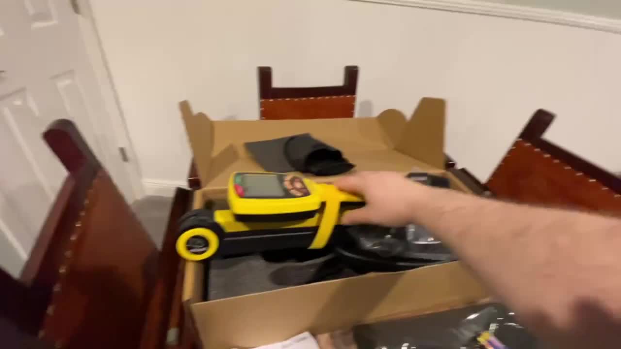 Watch Unboxing Video on Amazon Live