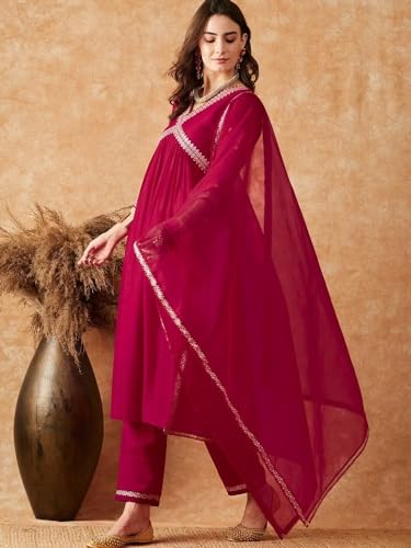 Image of LookMark Women's Georgette Kurta Set