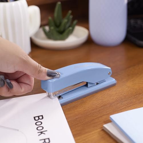 Agrafeuse de bureau compacte en métal bleu Swingline Cub S701069