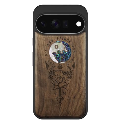 Coque Pixel 11 en bois de noyer et nacre véritable gravée Yin Yang