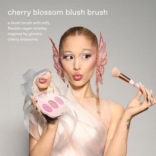 r.e.m. beauty by ariana grande Makeup Brush, view 2