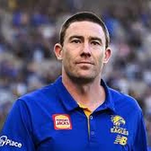 Page de couverture de Retired Eagle Jeremy McGovern opens up on career, concussion and family