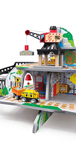 Hape E3755 Kleine Bergmine, Holzeisenbahn mit viel Zubehör, ab 3 Jahre, Mehrfarbig – Bild 5
