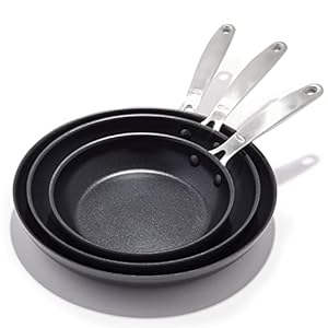 OXO Enhanced, 8″ 10″ and 12″ 3 Piece Frying Pan Skillet Set, Healthy Ceramic Nonstick, PFAS-Free, Stainless Steel Handle, Dishwasher Safe, Oven Safe, Black