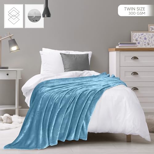 Image of Utopia Bedding Fleece Blanket Twin Size Washed Blue 300GSM Luxury Anti-Static Fuzzy Soft Microfiber Dorm Bed Blanket (90x66 Inch)