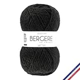 Parfait pour les pulls ou vestes chauds et confortables, ce fil facile d'entretien mélange de laine et d'acrylique certifié Oeko-Tex dans un poids encombrant pour un tricot rapide et des tricots attrayants