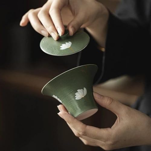 Gaiwan de cerámica verde de 125 ml con delicado diseño dibujado a mano 3