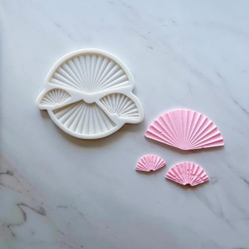 It Was All A Dream Shop FAN QUAD BAKING MOLD FOR CUPCAKES, CAKEPOPS, CHOCOLATE STRAWBERRIES, PRETZELS & RICE KRISPIES