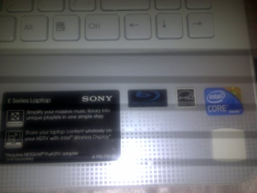 Sony Vaio Vpcea36Fm/W 14" Notebook (2.40 Ghz Intel Core I3 - 370M Processor, 4 Gb Ram, 500 Gb Hard Drive, Blu-Ray) White #TOP2