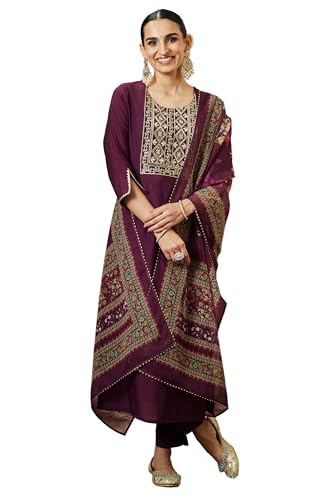 Image of Janasya Women's Chanderi Silk Yoke Embroidered Straight Kurta Set