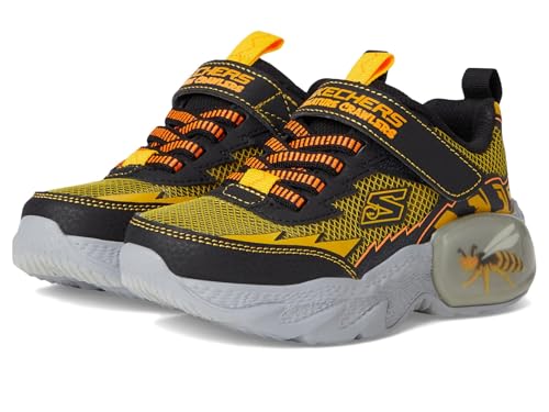 Basket Skechers Garçon Creature-Crawlers fini les lacets défaits au parc