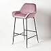 HOMESCAPES Stołek barowy z podłokietnikami 'Eton' i oparciem z aksamitu oraz czarnymi metalowymi nogami, wysoki stołek lub krzesło barowe, różowy