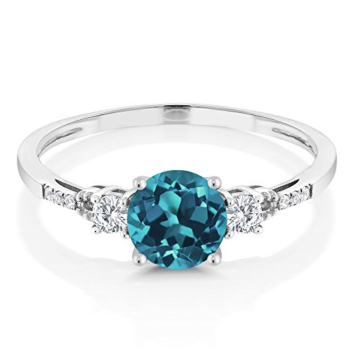 Gem Stone King 10K White Gold London Blue Topaz White Created Sapphire and White Diamond Accent 3-Stone Engagement Ring For Women | 0.90 Cttw | Gemstone November Birthstone | Round 6MM3