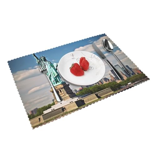 Statue in NYC Print Heat Resistant Placemats Set 4 Pcs