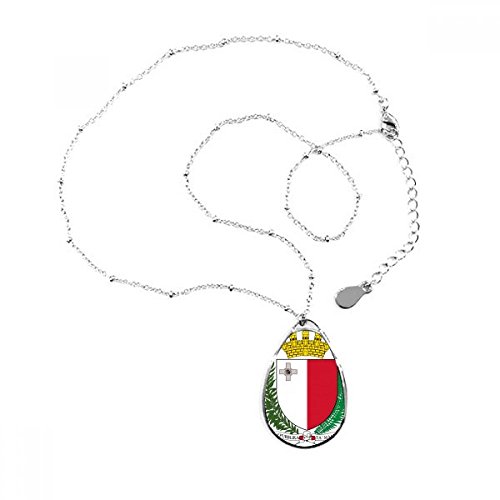 Collier Malte pendentif goutte accessoire idéal pour vos voyages en Europe