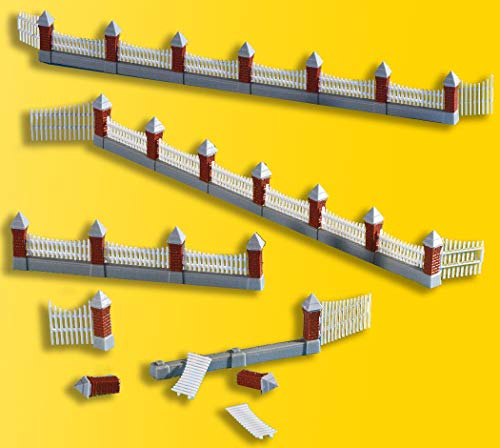 Kibri Valla de Madera H0 con Base de albañilería y 3 Puertas Dobles