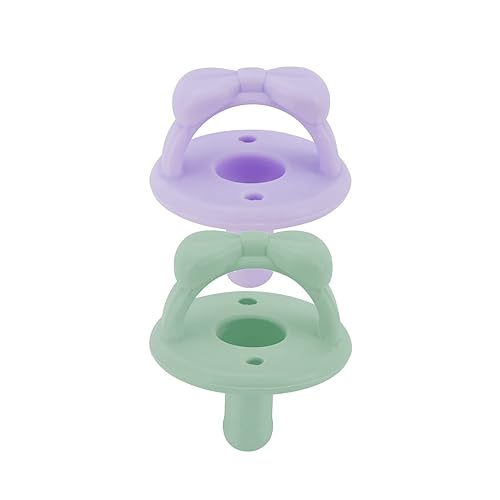 Itzy Ritzy Sweetie - Juego de 2chupones de silicona con asa plegable y dos orificios de aire para mayor seguridad, color lila y verde menta, para