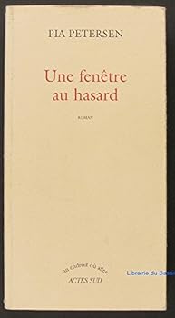 Paperback Une fenêtre au hasard [French] Book
