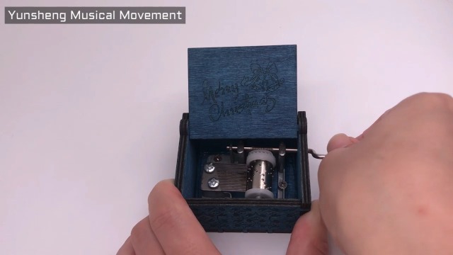 Amazon.com: Christmas Music Box Hand Crank Musical Box Carved Wood