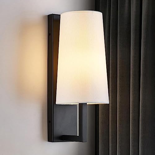 Aplique de pared de 1 luz en negro mate con pantalla de tela blanca, lámpara de pared con cableado Compatible with interiores, lámpara de pared rústica estilo granja V-intage, lámpara de pared Compati