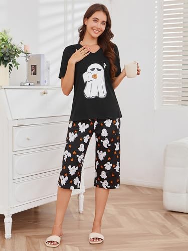 Women Two Piece Pajamas Sets Short Sleeve V Neck Tops and Capri Pants Sleepwear with Pockets3