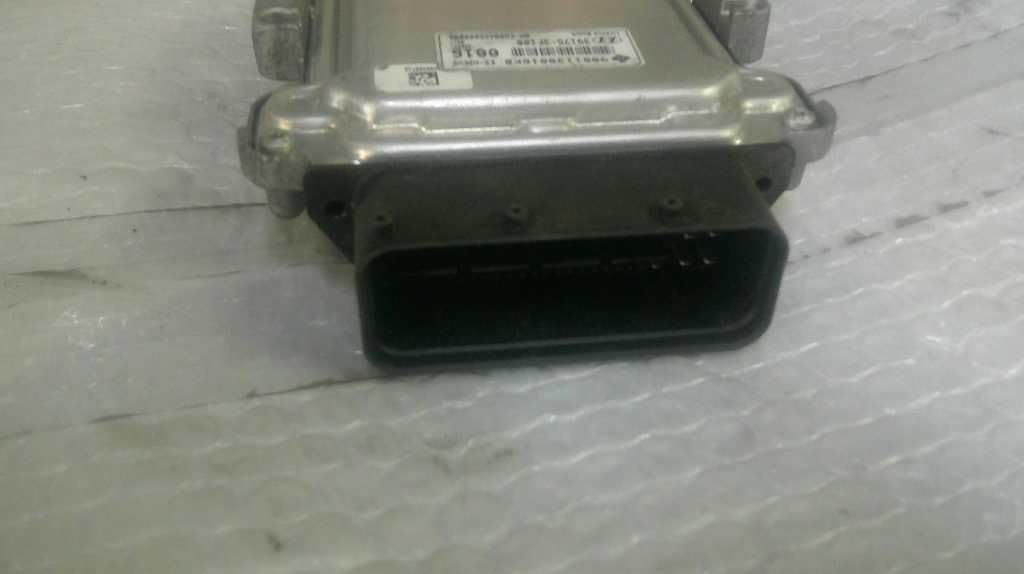 Fuel Injection Control 5.0L Fits 15-16 Compatible with Hyundai Compatible with Genesis 39175-3F100 391753F100