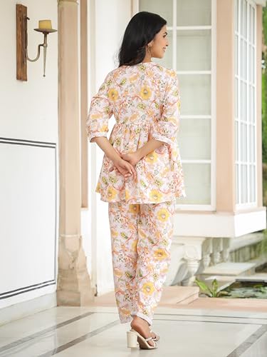 Image of GRECIILOOKS Women's Rayon Printed Classic Kurta Set