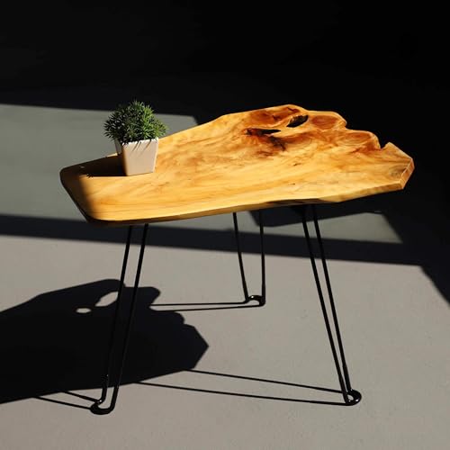 Table pliable Live Edge pour optimiser les petits salons sans outils