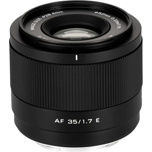 La lunghezza focale di 35 mm si adatta bene alle scene di ritratti, di strada e di vita quotidiana