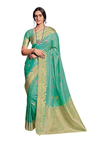 Sari indien Meena vert mer pour célébrer un mariage traditionnel en grand style