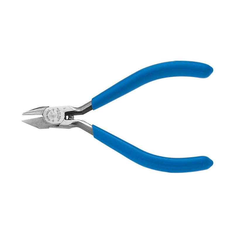 Alicate de corte diagonal KLEIN TOOLS D295-4C com bico cônico e mandíbulas compactas de 10,16 cm