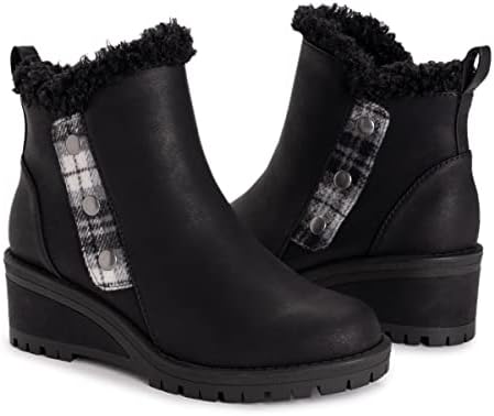 MUK LUKS Women's Norway Halden Boots, Black/White, 9 | Image 6
