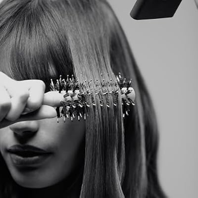 Hair Rituel by Sisley Paris The Cream 230 - Heat-Activated, No-Rinse Formula - Detangles & Protects from Heat-Styling Tools Up to 450 Degrees - Smoothing, Styling Leave-In Conditioner - 150 mL