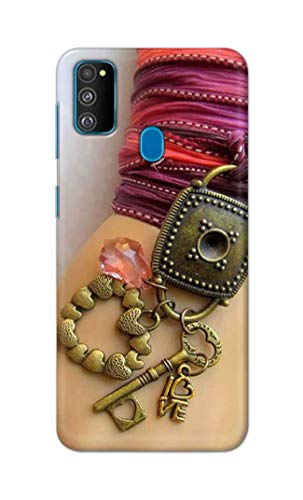 Image of Girl Hand with Keychain Hard Back Case Cover for Samsung Galaxy M30s / Samsung M21, SM-M307FN / DS, SM-M307F / DS Back Cover -(J5) VNS2228