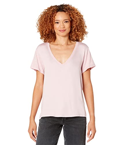 Chemise en satin fluide col en V idéale pour rester fraîche et élégante en été