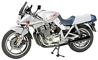 Tamiya 1:12 originalgetreue Nachbildung, Modellbau, Plastik Bausatz, Basteln, Hobby, Kleben, Modellbausatz, Zusammenbauen, unlackiert, Mehrfarbig, 14010 – Suzuki Gsx1100s – Katana – 1/12, Mittel